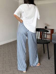 DAZY 简约圆领 T 恤上衣和格子裤两件套家居服套装睡衣 - 藍白色 - 查看 2