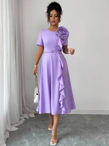 SHEIN Raffinéa Đầm maxi nữ cao cấp, thanh lịch, cổ vuông, tay phồng, họa tiết hoa 3 chiều, eo xếp ly, viền sóng, thích hợp cho mùa xuân hè, màu tím, dáng dài ngang gối, dự tiệc cưới, mùa hè. - Màu tím - Xem 4