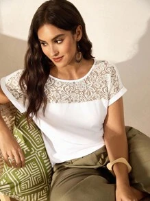 EMERY ROSE Plus Size Women Lace Splicing Bat Sleeve Round Neck T-Shirt - White - View 1