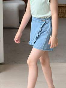 SHEIN Conjunto informal de 3 piezas para niña, de estilo sencillo y cómodo para vacaciones, que incluye una falda pantalón de tela vaquera con volantes, cintura elástica y bolsillos planos en la parte posterior - Multicolor - Ver 11