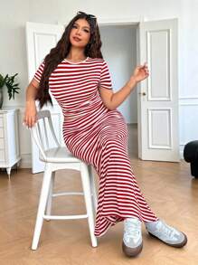 SHEIN EZwear Bộ đồ 2 món thường ngày cổ tròn kẻ sọc tay ngắn cỡ lớn cho nữ và chân váy viền vảy cá, mùa hè - Đỏ - Xem 5