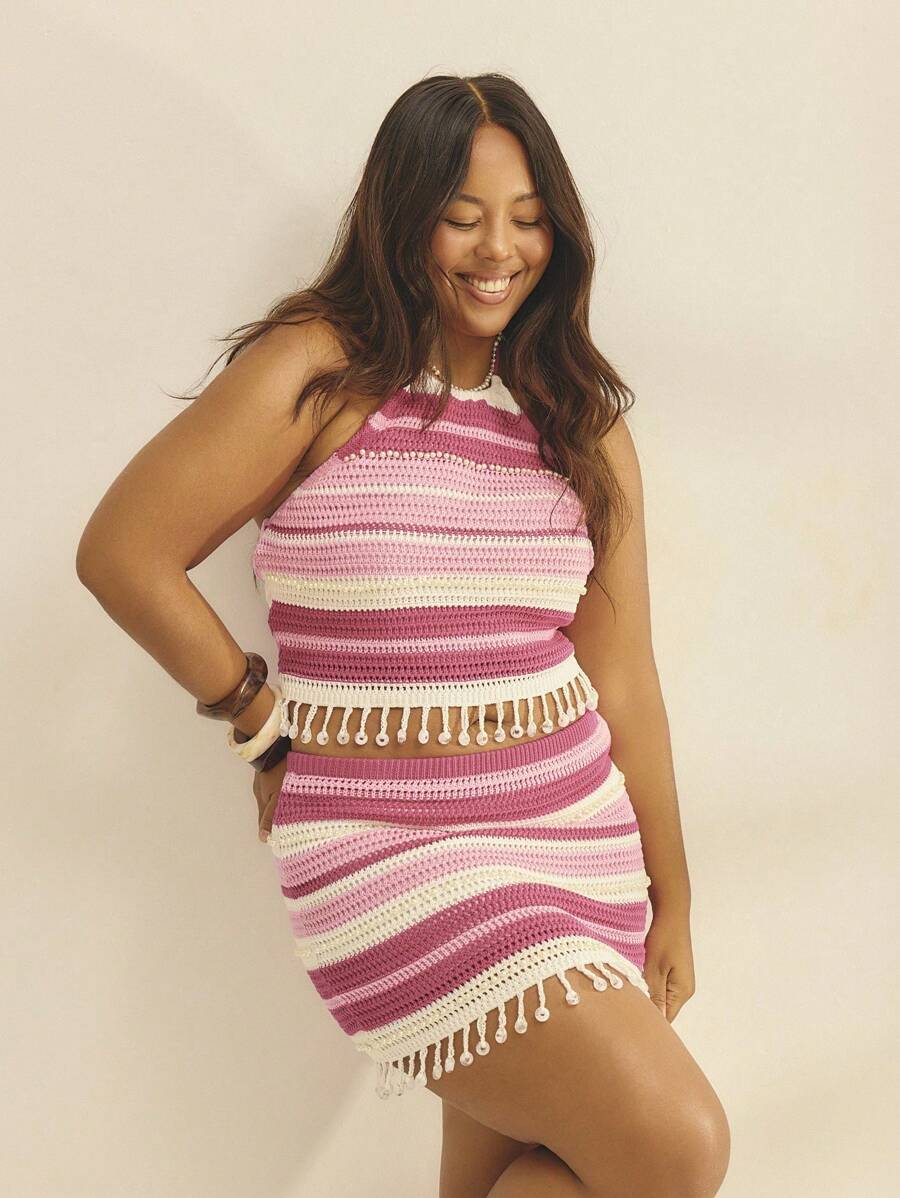 Aralina Curve Plus Size 条纹钩针露背流苏下摆夏季短款上衣 - 彩色 - 查看 1
