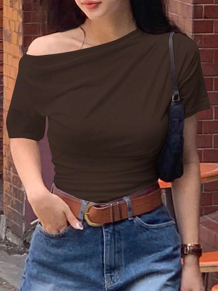 Solid Color Asymmetrical Shoulder Bodycon Short Sleeve White Women T-Shirt, Summer