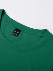 Manfinity LEGND Men's Summer Short Sleeve T-Shirt With Slogan Graphic, 2000s Style - Dark Green - View 5