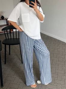 DAZY 简约圆领 T 恤上衣和格子裤两件套家居服套装睡衣 - 藍白色 - 查看 3