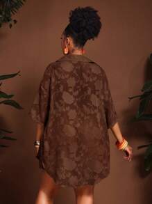 Veslaya 2 pezzi/set di nuova primavera/estate 2025, blusa in chiffon jacquard con maniche a palloncino larghe, spalle leggermente cadenti e orlo anteriore corto e posteriore lungo, abbinata a pantaloncini a vita elastica a gamba ampia - rosa