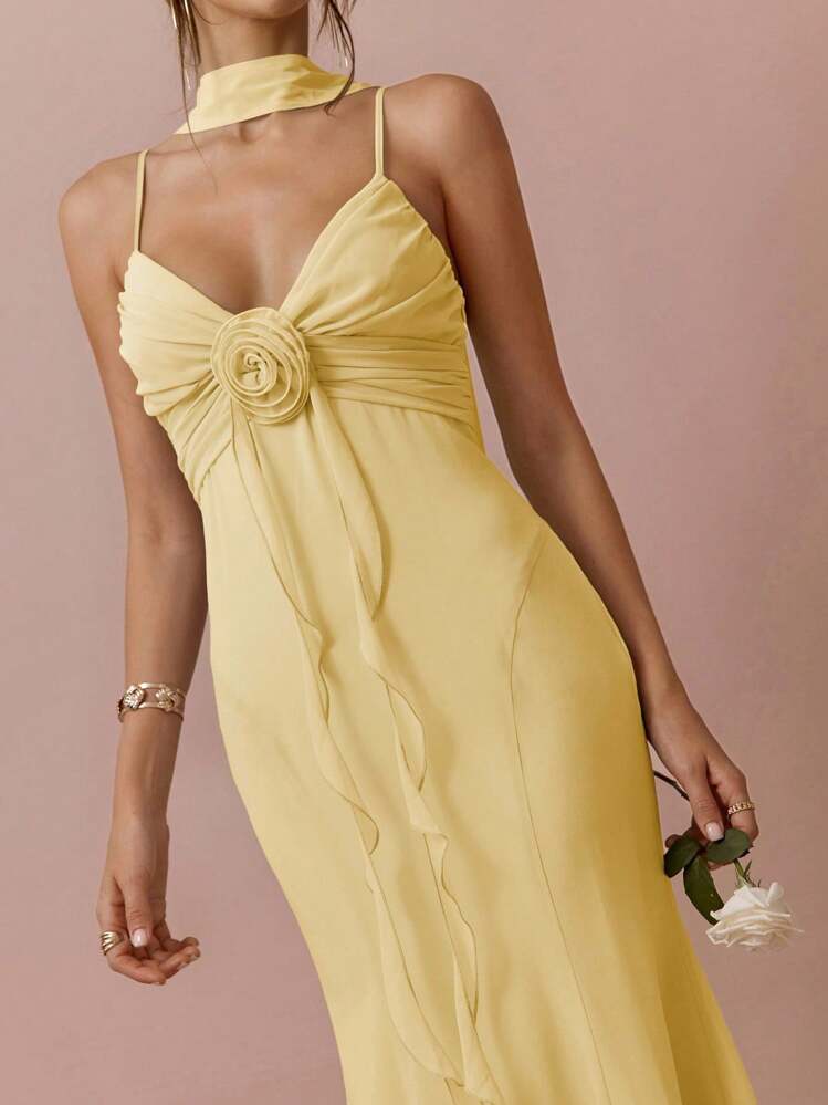 Enchnt فستان طويل للنساء بتصميم أنيق أحادي اللون مزود بأشرطة قابلة للتعديل مع زخرفة زهرية على الخصر، مناسب للصيف - أصفر - مشاهدة 2