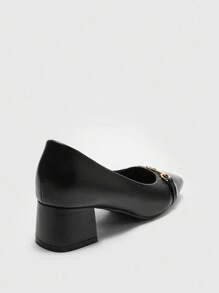 CUCCOO BIZCHIC Women's Classic Black Patent Leather PUT Logo Low Heeled Flats For Christmas - Black - View 8