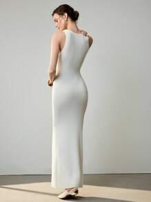 Uhlyne 女士简约婚礼宾客礼服，优雅温柔高端 V 领无袖修身扭纹紧身针织连衣裙，适合夜间外出、约会之夜 - 白色 - 查看 4