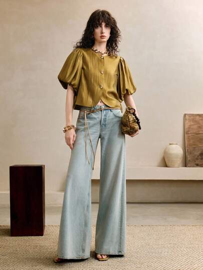 Arave 女式夏季梭织闪亮金属泡泡袖圆领衬衫，设计精美，短袖夏季上衣