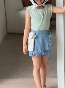 SHEIN Conjunto informal de 3 piezas para niña, de estilo sencillo y cómodo para vacaciones, que incluye una falda pantalón de tela vaquera con volantes, cintura elástica y bolsillos planos en la parte posterior - Multicolor - Ver 10