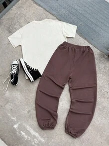 SHEIN 青少年男孩休闲街头风格热带植物印花纯色舒适圆领 T 恤和裤子套装，适合通勤、上学、休闲、度假、运动、春夏季 - 彩色 - 查看 2
