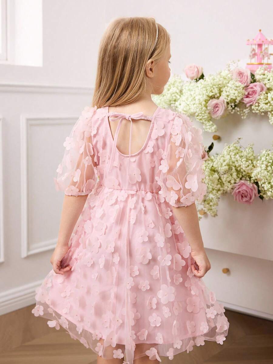 Young Girl Solid Color Puff Sleeve Fitted Dress