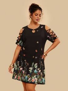 SHEIN VCAY Plus Size Boho Sukienka Mini Z Odkrytymi Ramionami I Krótkim Rękawem Z Kwiatowym Nadrukiem, Na Lato - Wielokolorowe - Zobacz 5