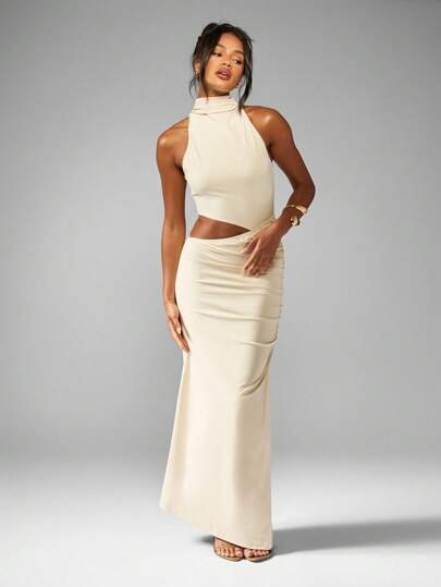 MISSGUIDED Elegant High Neck Cut Out Sleeveless Form Fitting Ruched Maxi  DressMISSGUIDED