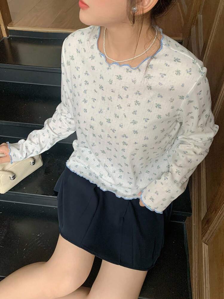 Dazy Plus Floral Colorblock Crew Neck Fitted Long Sleeve White Pullover T-Shirt,Fall Women Clothes