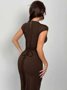 Firerie Festival Valentine's Day New Women's Elegant Sexy Versatile Bodycon Slimming Black Maxi Dress, Deep V-Neck, Caped Sleeve, Belted Waist Design - Coffee - View 2