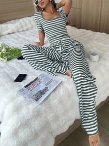 SHEIN Bộ đồ ngủ tay ngắn và quần in họa tiết sọc giản dị dành cho nữ - Màu xám đen - Xem 4