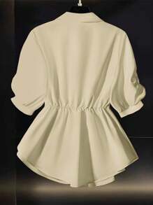 Franclia Blusa de verano blanca versátil con cuello polo, manga corta plisada, cintura ceñida y decorada con bufanda