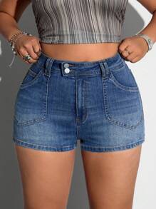 SHEIN Unity Shorts vaqueros de talla grande para mujer con cintura alta, bolsillos y abotonadura, versátiles y casuales - Azul - Ver 1