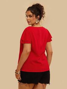 SHEIN VCAY Camisa de vacaciones con escote en V, de manga corta y de doble capa con volantes para tallas grandes
