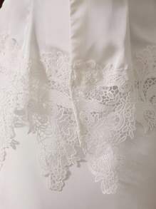 GENKIRA 2pcs/Set Elegant Floral Decor Satin & Lace Patchwork Fitted Camisole & Skirt - White - View 7
