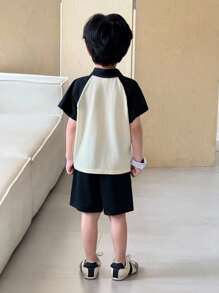 SHEIN Little Byeori 2pcs/Set Young Boys Casual Color Block Raglan Sleeve Polo Shirt And Shorts Set - Multicolor - View 3