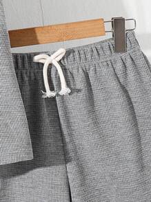 SHEIN Tween Boy 2 件休闲套装：宽松纯色 Polo 领短袖 T 恤和短裤，适合通勤、上学、日常、运动、春夏季 - 灰色 - 查看 4