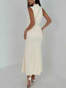 Aloruh Minimalist Apricot Color Sleeveless Fitted Long Dress, Suitable For Office Wear - Apricot - View 5