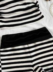SHEIN Set di canotta e pantaloncini a righe, casual e minimalista, comodo, per ragazze pre-adolescenti