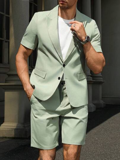 Manfinity Mode بدلة رياضية من قطعتين للرجال كبار الحجم بتصميم لون سادة وسترة وشورت