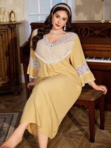 PalaceNights 大码华丽复古长款黄色睡裙，蝙蝠袖设计，撞色蕾丝边饰，适合秋冬季穿着。