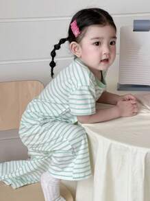 Dazy Kids 2件套女婴条纹休闲印花短袖T恤和裤子家居服套装，幼儿女童服装 - 綠色 - 查看 8