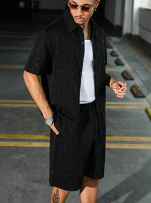 PAVTROS Bộ áo sơ mi tay ngắn và quần short thời trang mùa hè Manfinity Streetrush dành cho nam, họa tiết kim tuyến vàng ngẫu nhiên, trang phục ấm áp - màu đen - Xem 2