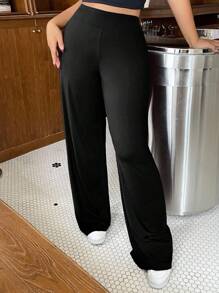 Dazy Plus Pantalones casuales de punto con cintura elástica y pierna acampanada de unicolor