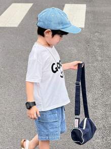 Nuevo conjunto para niños pequeños: camiseta de manga corta con cuello redondo y estampado de letra enérgica, y pantalones cortos cargo holgados y cómodos con bolsillos de mezclilla únicos. Hecho de telas suaves y agradables para la piel, adecuado para ocasiones casuales como el hogar, el patio de recreo, caminatas o reuniones - Multicolor - Ver 5