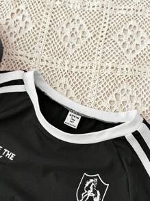 少女红色修身圆领撞色边 T 恤、街舞、赛车标志字母图案 T 恤、黑色运动服图案 T 恤 - 黑色 - 查看 3