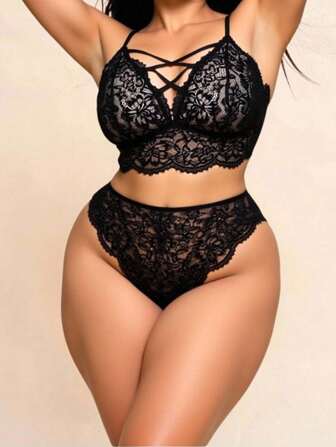 ROMWE Goth Dark Gothic Lace Cross-Strap Cutout Sexy Plus Size Bra And Panty Set