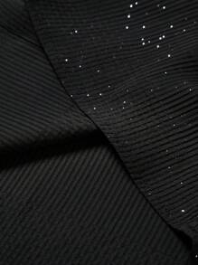 Manfinity RSRT Men's Casual Silver Foil Short Sleeve Shirt For Summer