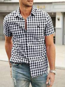 Manfinity Homme 红色格子短袖衬衫，带有独特的刺绣标志，休闲百搭轻质格子纽扣衬衫 - 黑色 - 查看 1