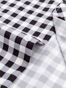 Manfinity Homme 红色格子短袖衬衫，带有独特的刺绣标志，休闲百搭轻质格子纽扣衬衫 - 黑色 - 查看 3