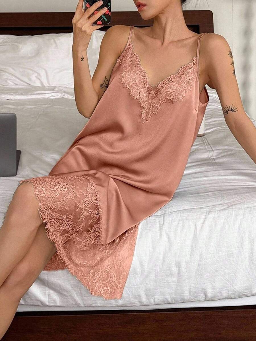 DAZY Camisón elegante de unicolor con aplicaciones de encaje - Rosa Pálido - Ver 1