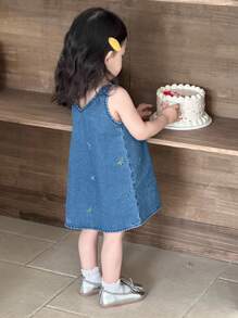 Dazy Kids Baby Girls Bow Embroidered Round Neck Washed Casual Mid-Length Denim Dress - Blue - View 7