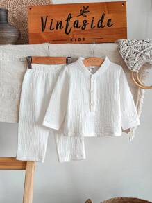 Vintaside Kids Tenue minimaliste pure blanche pour bébés garçons, printemps/automne, sans imprimé, Top à demi-patte manches longues assorti à un pantalon long. Convient pour se promener à l'extérieur pour ressentir les changements de saison, comme tenue décontractée pour l'intérieur, dégageant également une petite touche de gentleman propre et soigné pour les fêtes, permettant à l'enfant de se sentir à l'aise en toute occasion.