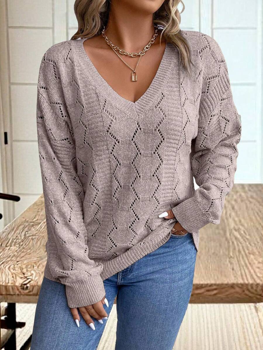 EMERY ROSE كنزة صوفية نسائية كبيرة الحجم بلون أحادي وياقة على شكل حرف V، فضفاضة وبأكمام طويلة مفرغة، بتصميم محبوك للخريف والشتاء - لون شمبانيي - مشاهدة 1