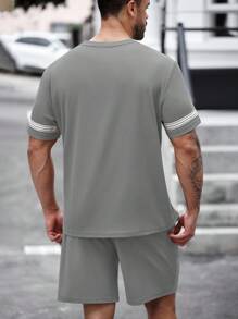 Manfinity Homme Men Plus Size Summer Striped Woven Belt Round Neck Short Sleeve T-Shirt And Shorts Casual Set Men Co Ord Setmen Two Pieces Setmocha Outfit For Menmens Two Pieces Casualmen Co Ord - Grey - View 2