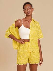 Travachic Summer Casual Wear For Holiday Dates, Stretch Waistband With Wave Edges And Bohemian-Style Peiris Pattern At The Hem, With Textured Floral Embroidery, Women's Short Pants For Vacation, Summer Beach Wear For School, Very Simple, Women's Country Clothing, Office Wear, Old Money Wear, Teacher Wear, Date Wear, Graduation Season, Cream-Colored Pants, Casual Wear For Wedding Season Sister Afternoon Tea Gatherings And Festival Occasions