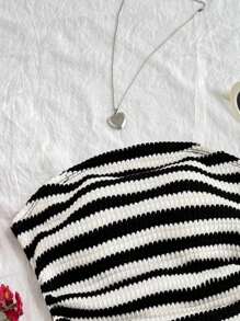 SHEIN Set di canotta e pantaloncini a righe, casual e minimalista, comodo, per ragazze pre-adolescenti
