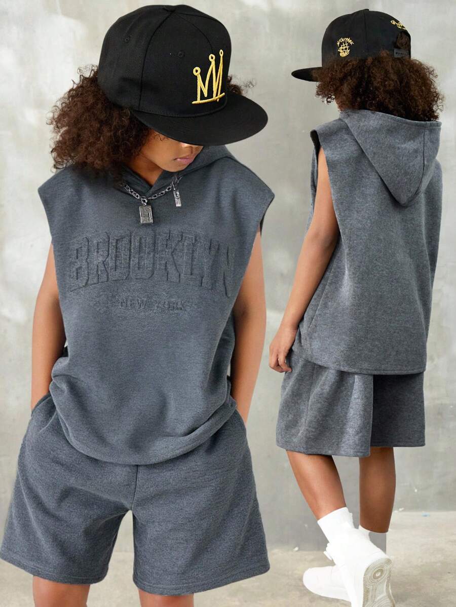 Coolane Kids Tween Boy Streetwear Grunge 两件套青少年男童休闲韩版字母与图案印花连帽短袖运动衫和纯色短裤,针织两件套服装 - 灰色 - 查看 1