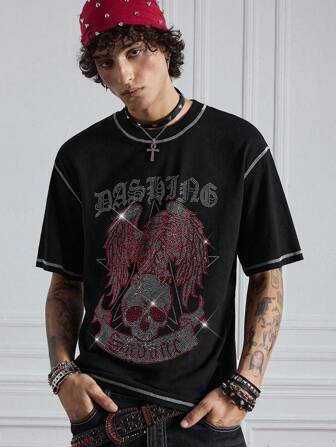 Winx Club X ROMWE T-shirt d'été décontracté pour homme avec motif de crâne sombre, ailes et lettres ornées de strass, coutures contrastées